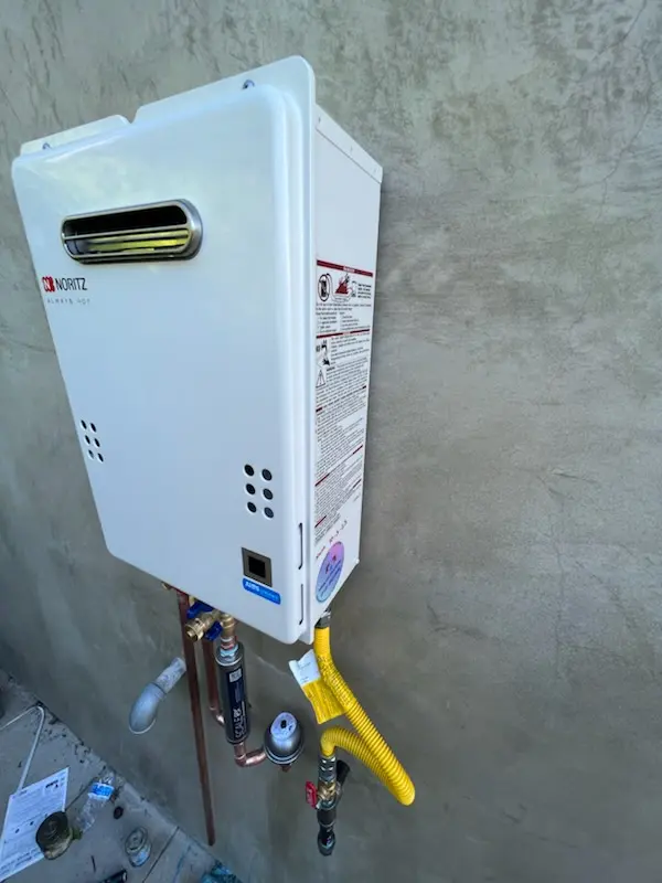 Tankless water heater installation for Teaticket homes